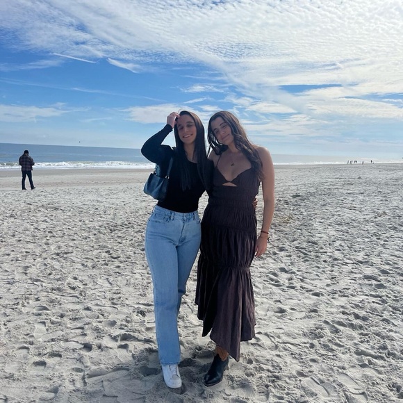 Elegant Brown Maxi Dress - Picture 2 of 3